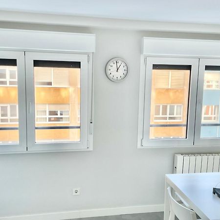 Apartamento San Lorenzo Playa. Vistas Al Mar. Gijon Bagian luar foto