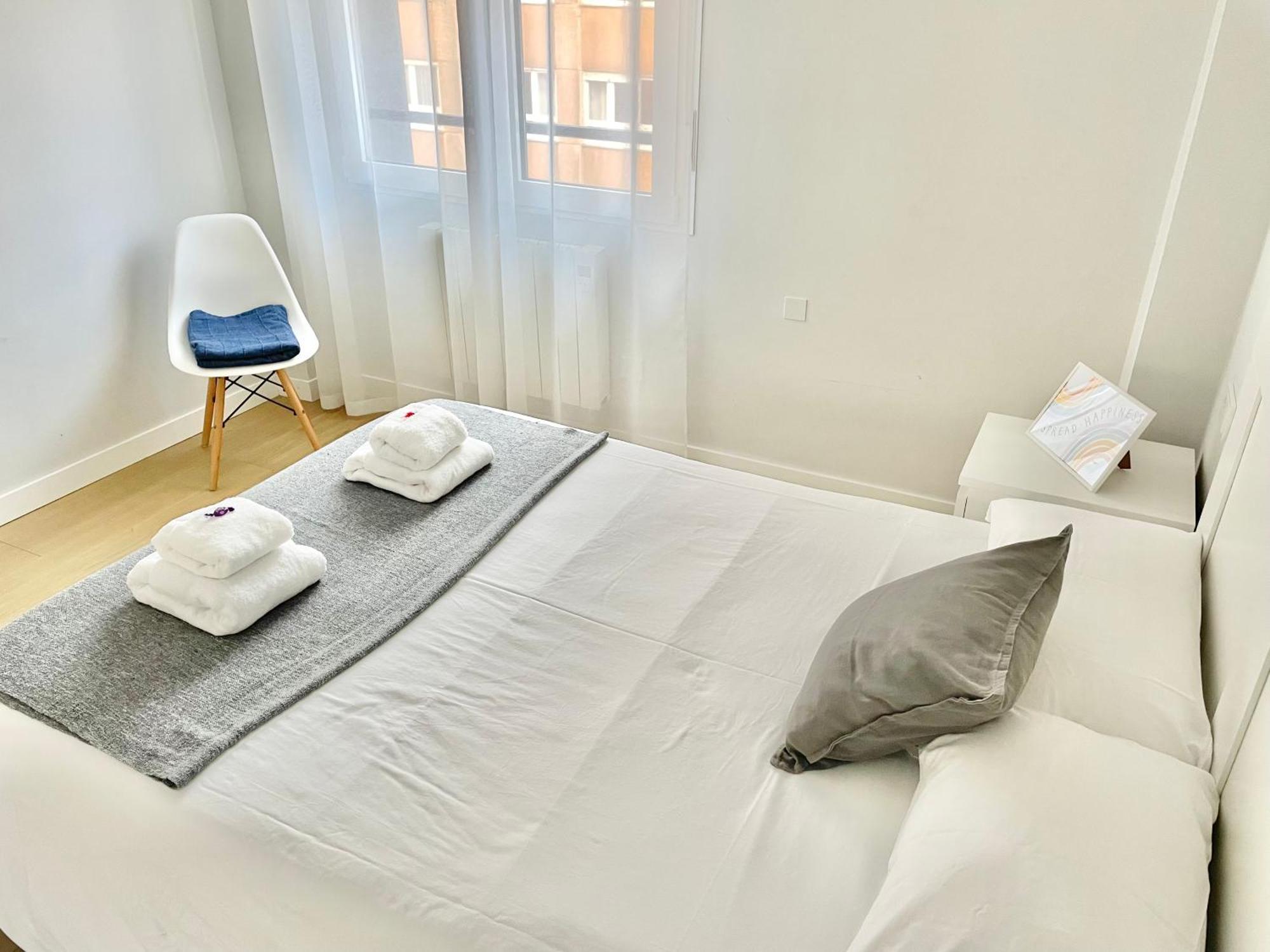 Apartamento San Lorenzo Playa. Vistas Al Mar. Gijon Bagian luar foto