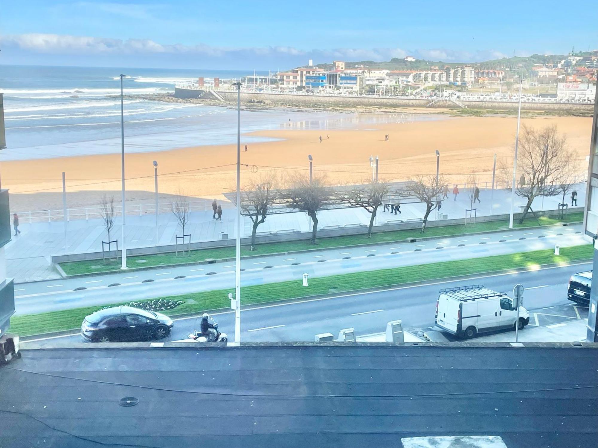 Apartamento San Lorenzo Playa. Vistas Al Mar. Gijon Bagian luar foto