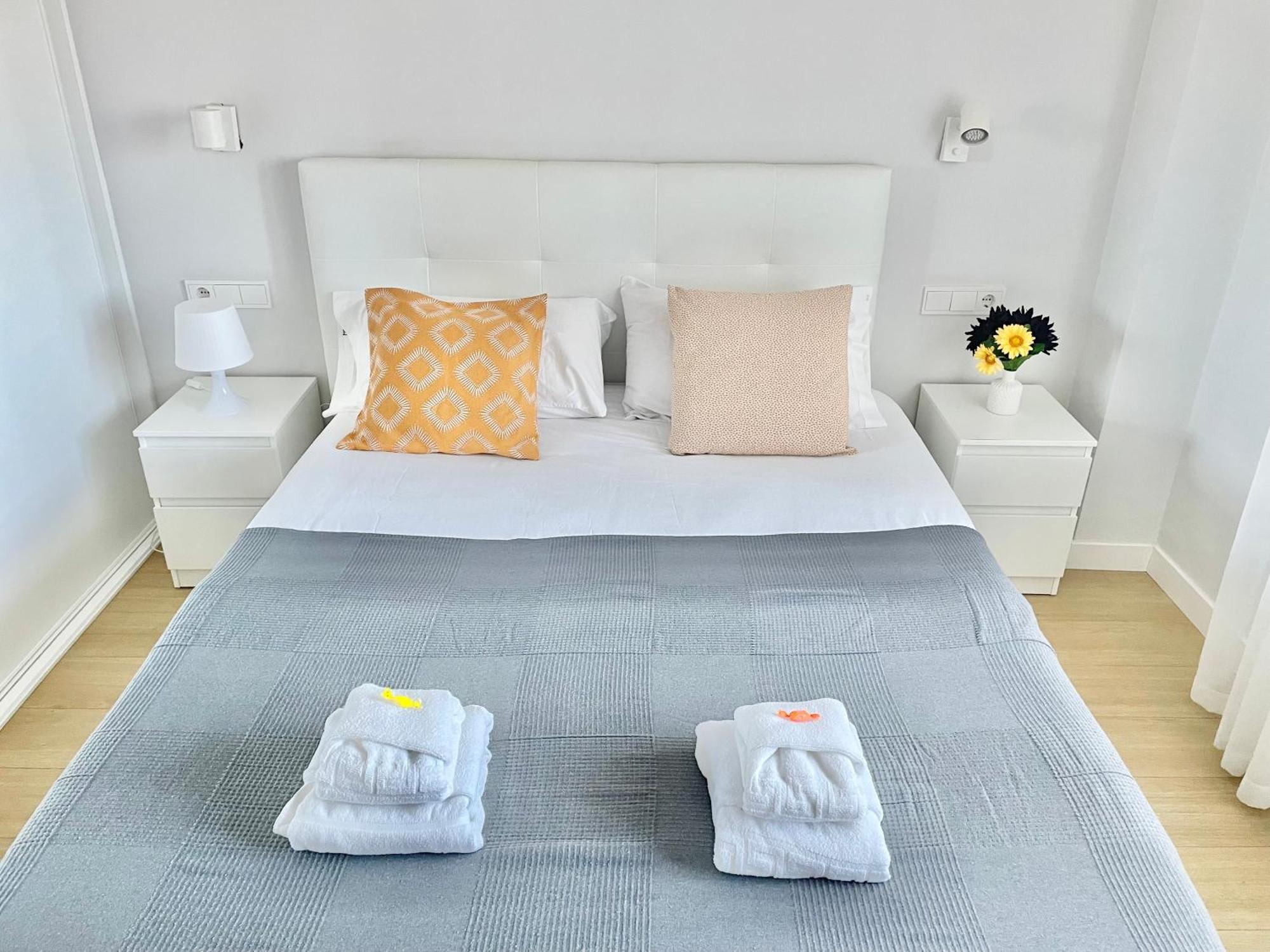 Apartamento San Lorenzo Playa. Vistas Al Mar. Gijon Bagian luar foto