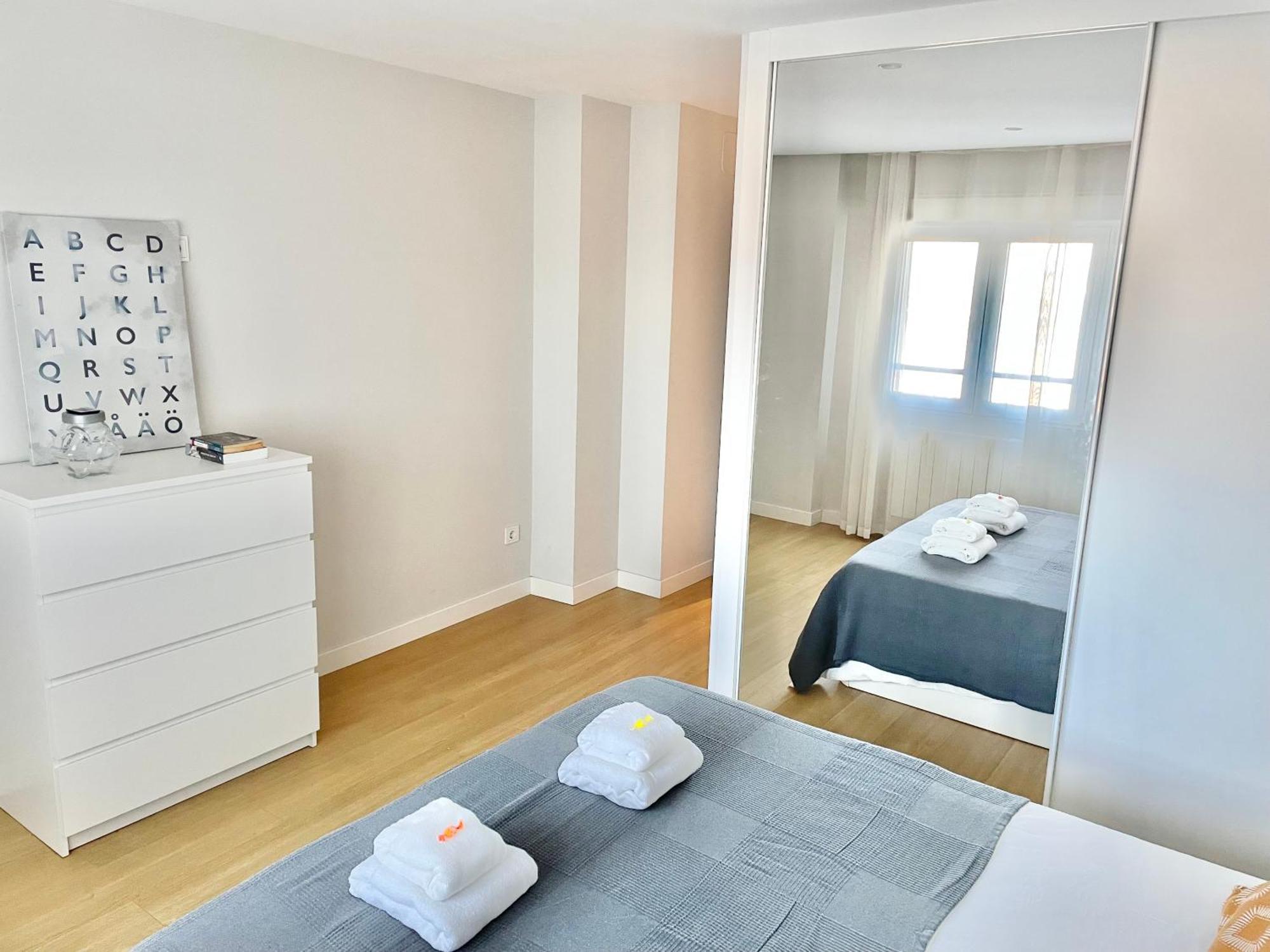 Apartamento San Lorenzo Playa. Vistas Al Mar. Gijon Bagian luar foto